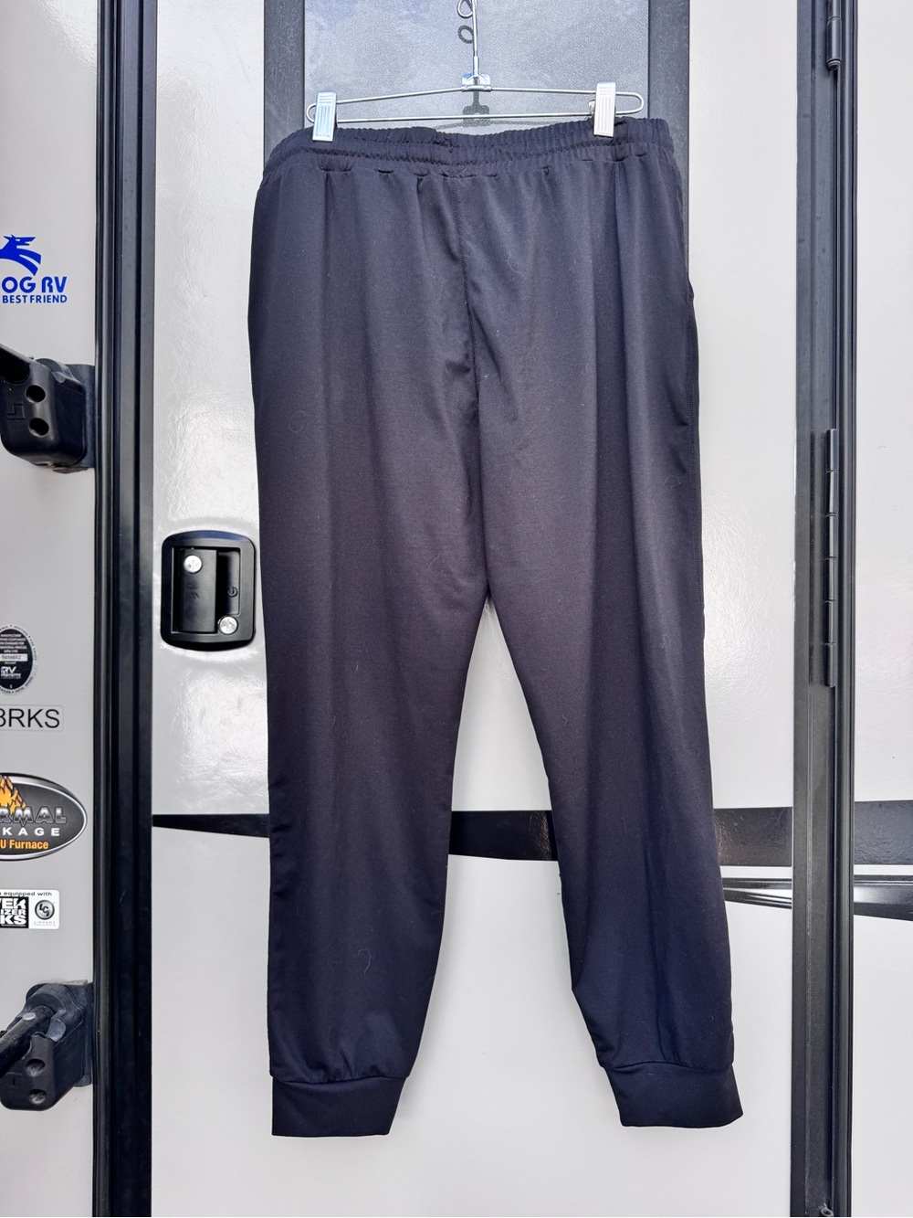 Women’s Black Vuori Performance Joggers - Picture 6 of 6